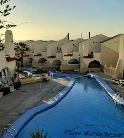 Mng-apart Studia Mareverde D-15 * アデヘ